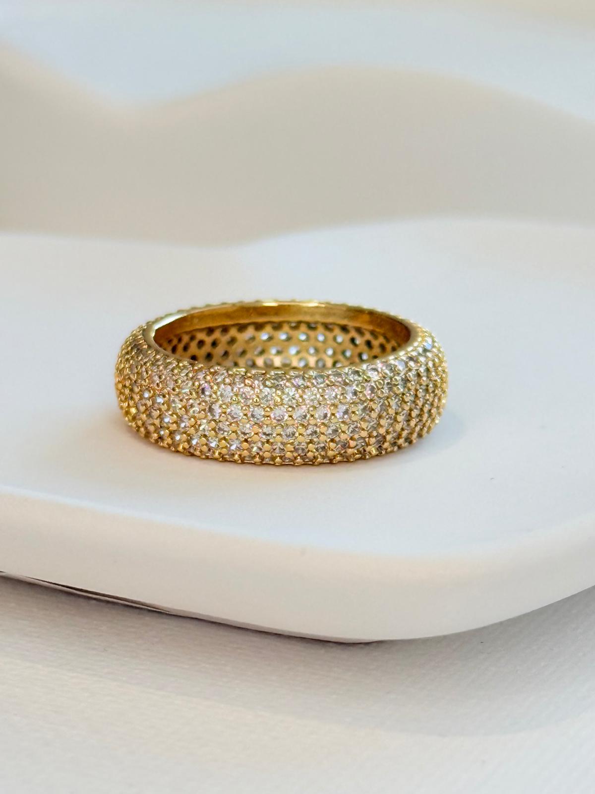 SUZY ETERNITY BAND