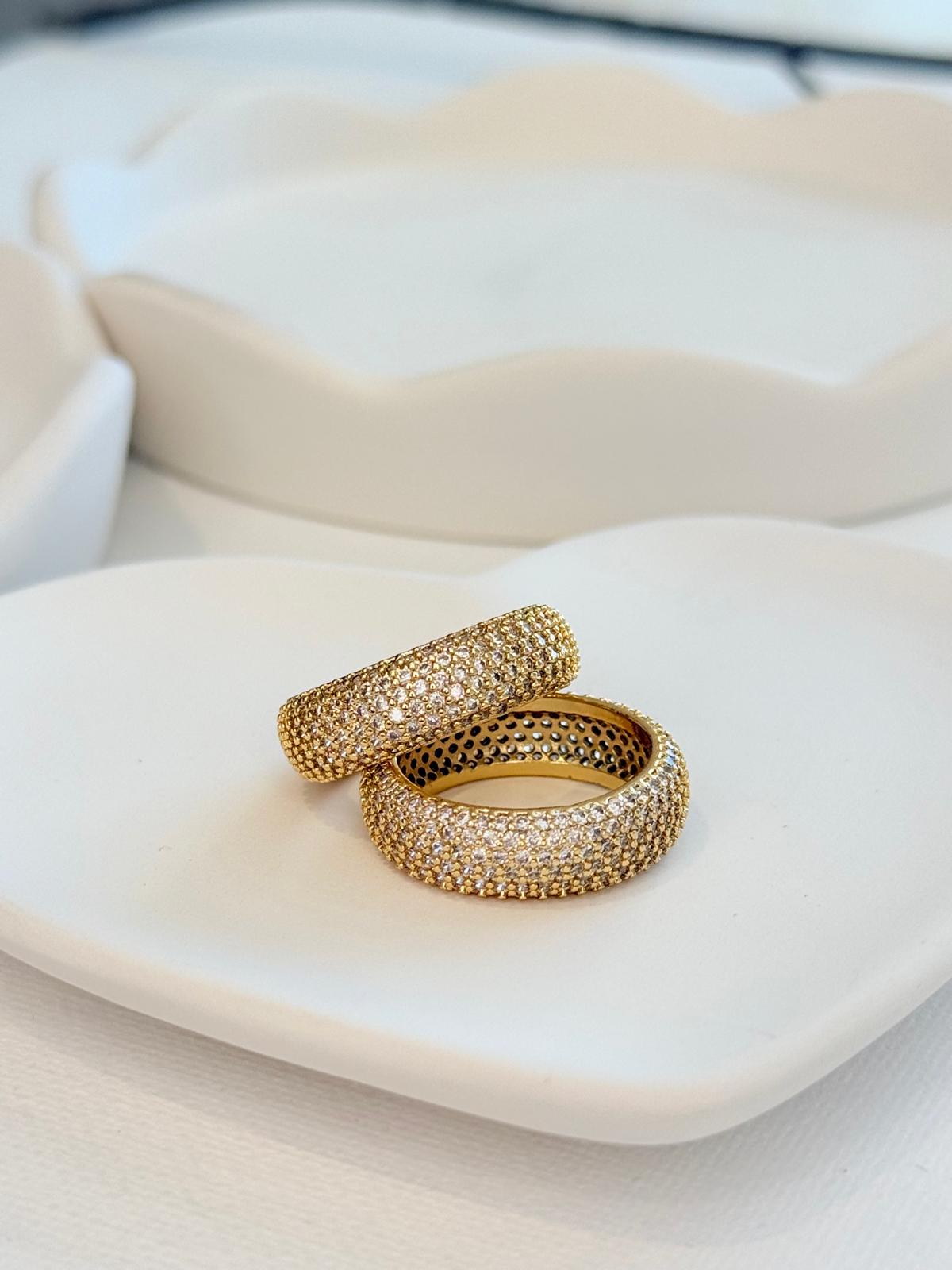 SUZY ETERNITY BAND